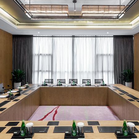 คราวน์ พลาซา อี้ปิน Hotel อี๋ปิน ภายนอก รูปภาพ