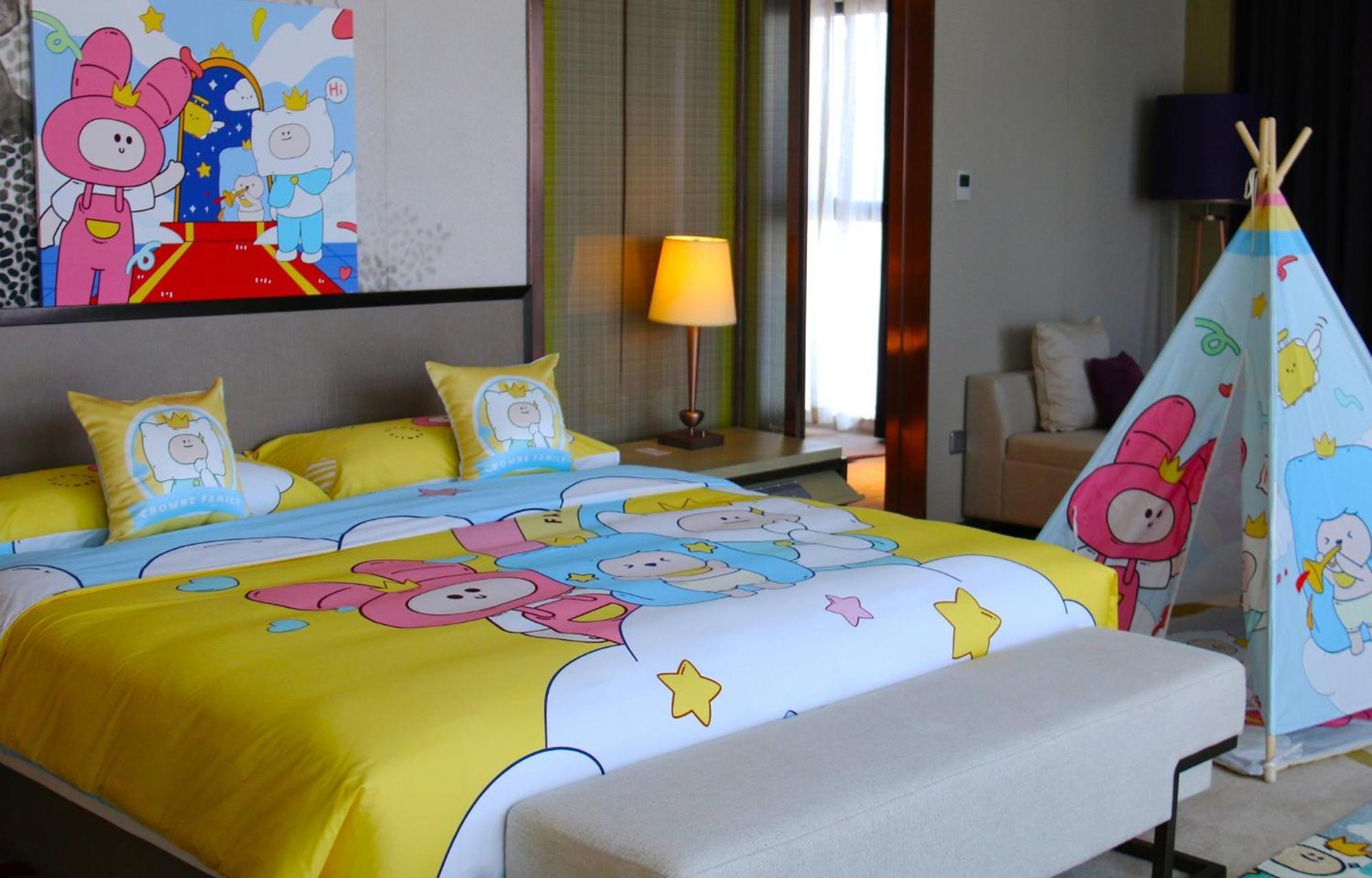 คราวน์ พลาซา อี้ปิน Hotel อี๋ปิน ภายนอก รูปภาพ
