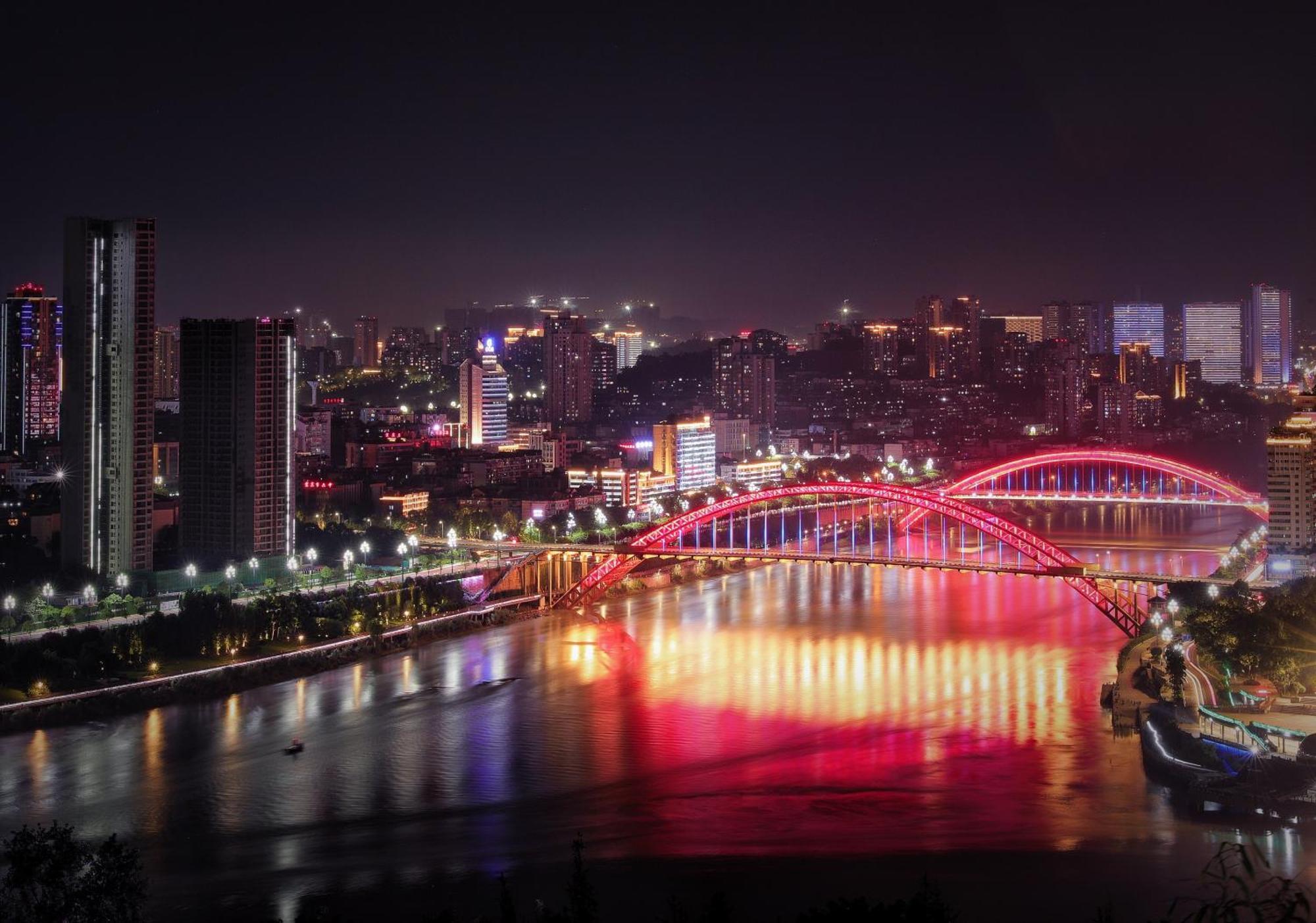 คราวน์ พลาซา อี้ปิน Hotel อี๋ปิน ภายนอก รูปภาพ