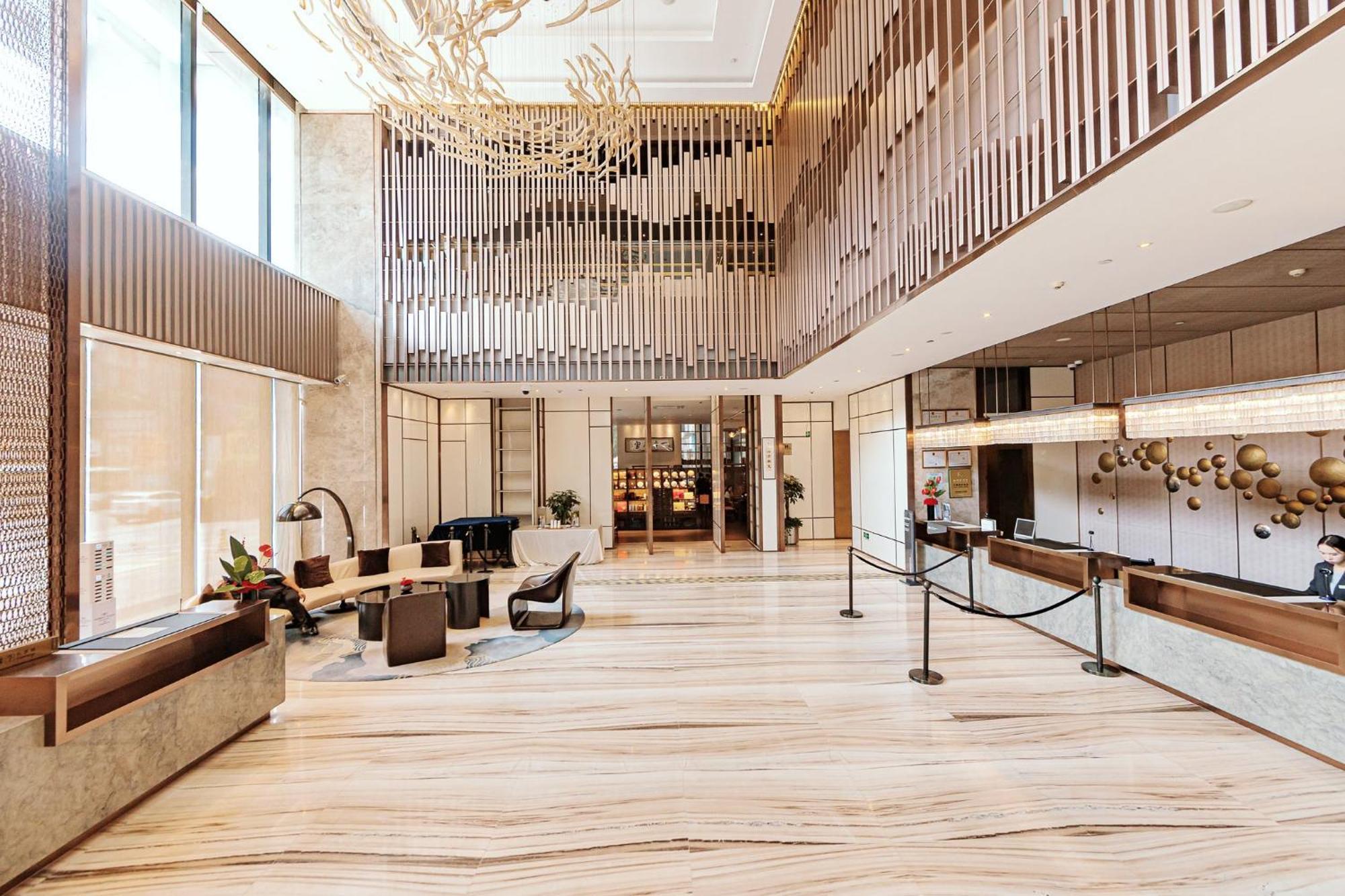 คราวน์ พลาซา อี้ปิน Hotel อี๋ปิน ภายนอก รูปภาพ