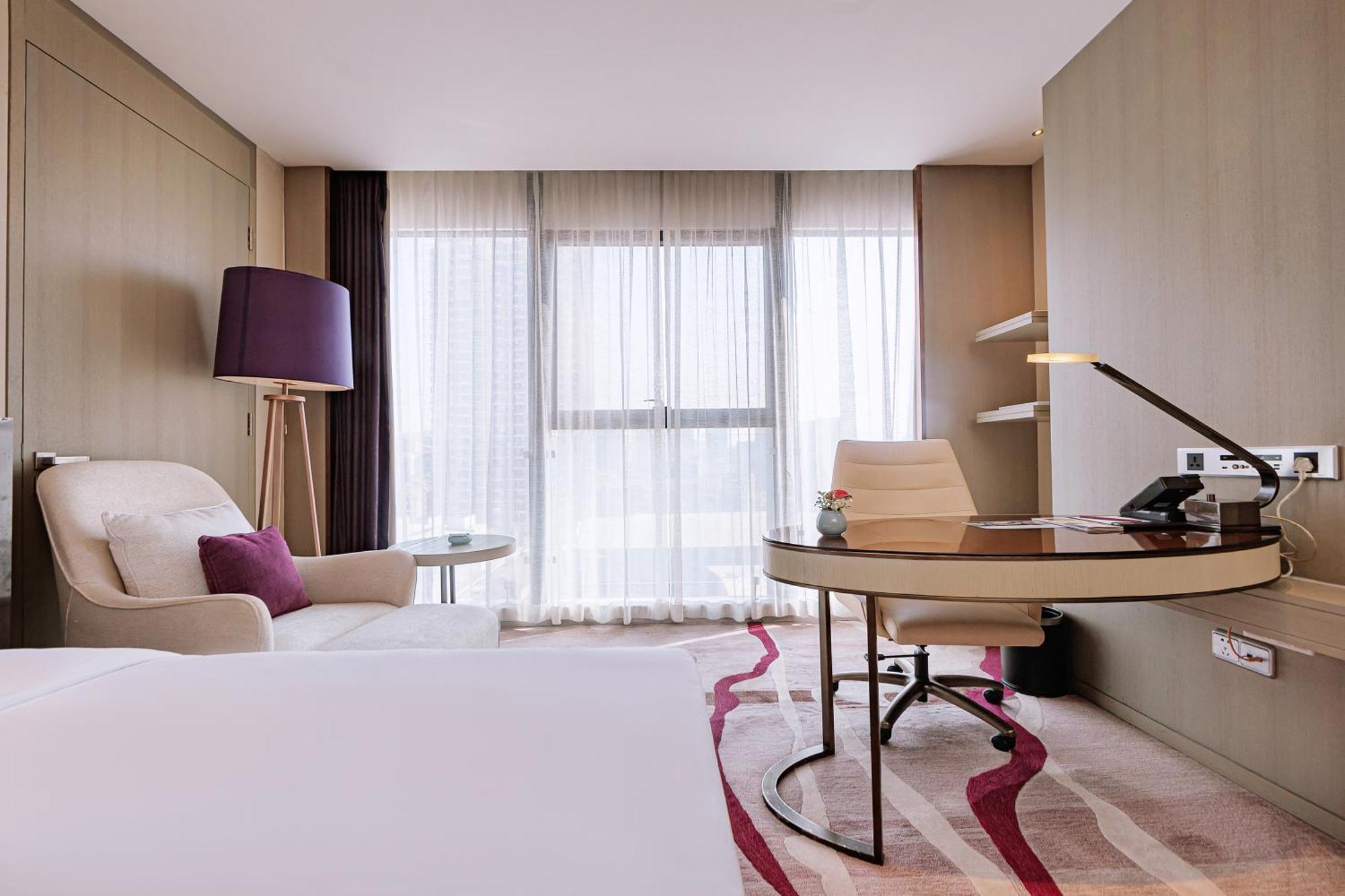 คราวน์ พลาซา อี้ปิน Hotel อี๋ปิน ภายนอก รูปภาพ