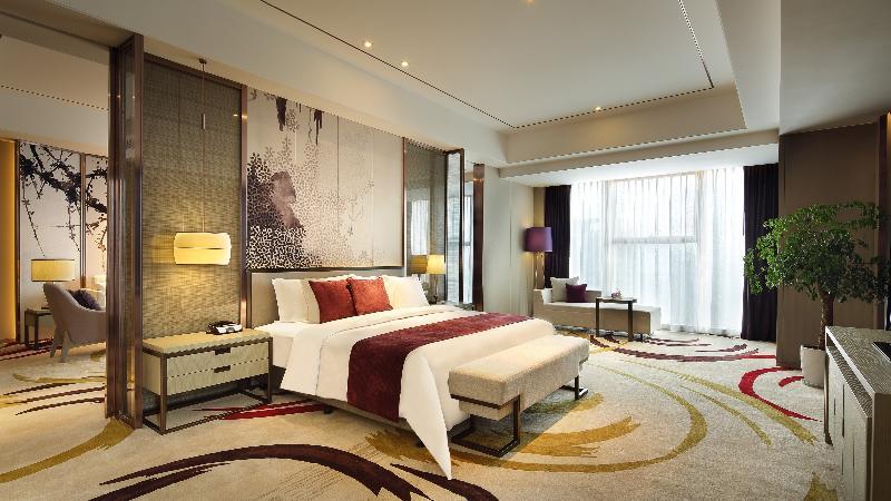 คราวน์ พลาซา อี้ปิน Hotel อี๋ปิน ภายนอก รูปภาพ