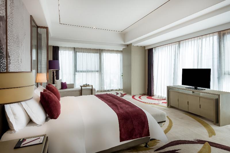 คราวน์ พลาซา อี้ปิน Hotel อี๋ปิน ภายนอก รูปภาพ